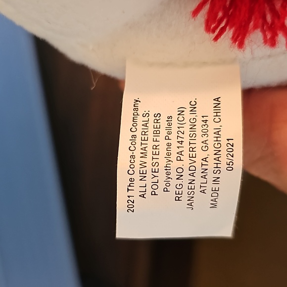 Coca Cola Bear NWT 2021 Coca Cola Christmas Bear with scarf - Picture 6 of 6